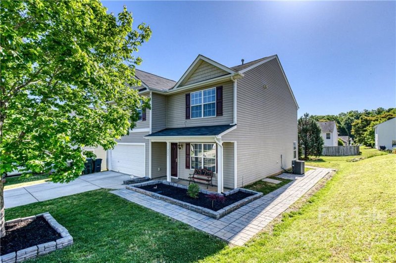 Property image 2 at 722 Overlook Road, Lowell, NC 28098