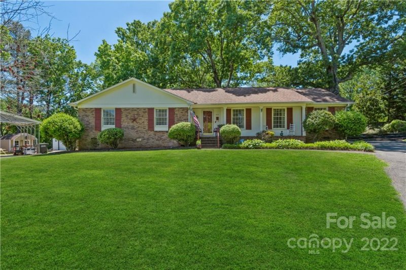 1317 Bucknell Avenue