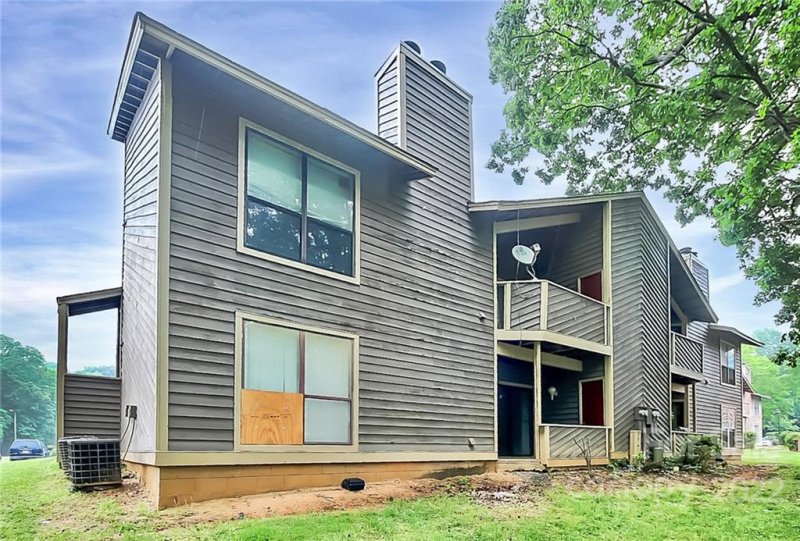 Property image 3 at 4416 Sharon Chase Drive, Charlotte, NC 28215