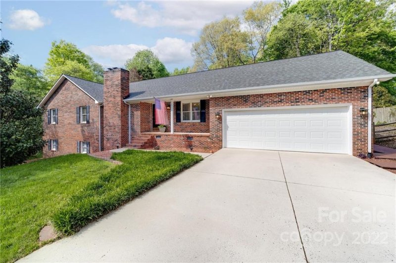 7017 Forest Hills Drive