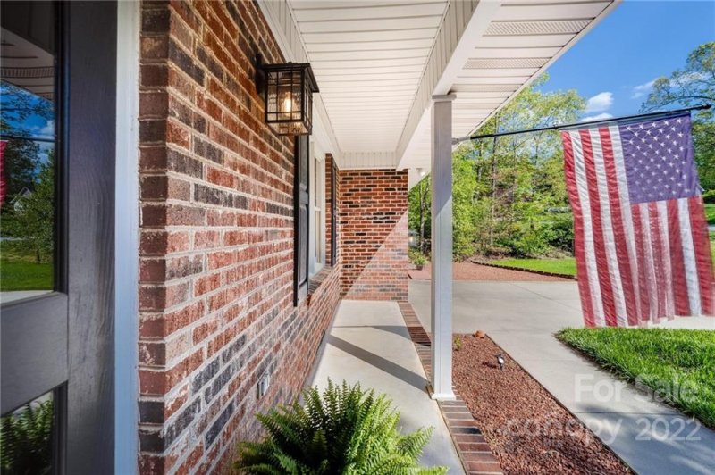 Property image 5 at 7017 Forest Hills Drive, Denver, NC 28037