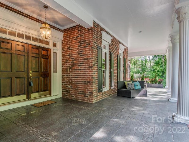 Property image 4 at 4920 Parview Drive, Charlotte, NC 28226