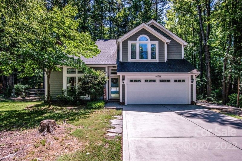 Property image 3 at 14018 Naworth Lane, Huntersville, NC 28078