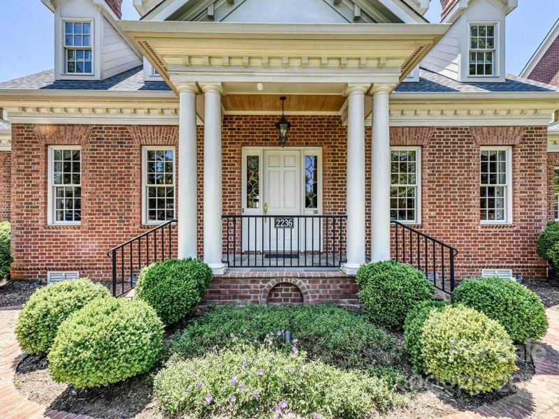 Property image 2 at 2236 Overhill Road, Charlotte, NC 28211