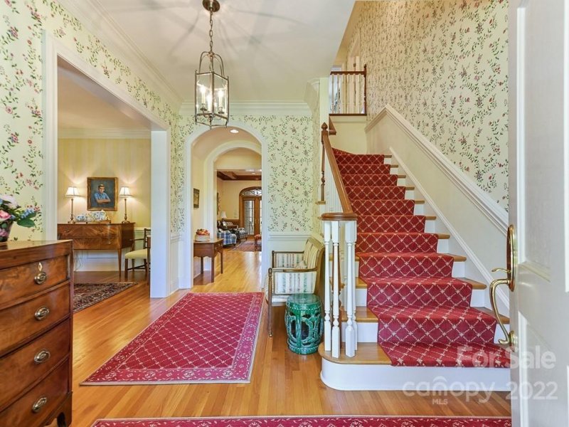 Property image 3 at 2236 Overhill Road, Charlotte, NC 28211