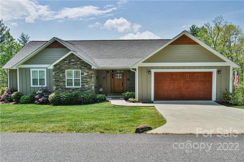 Property image 2 at 712 Settlers Trail, Mars Hill, NC 28754