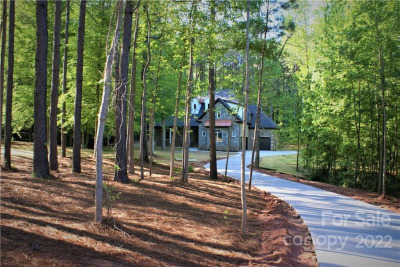 Property image 3 at 221 Winding Forest Drive, Troutman, NC 28166