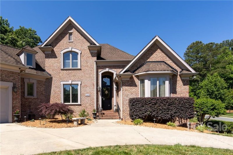 Property image 4 at 2631 Highworth Lane, Charlotte, NC 28214