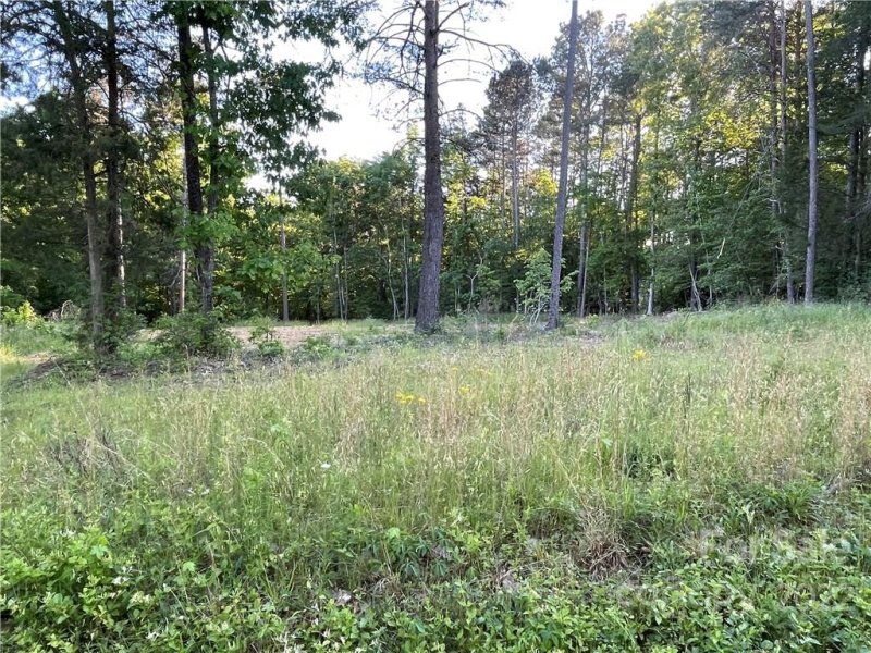 Property image 2 at 224 Pinehaven Drive, New London, NC 28127