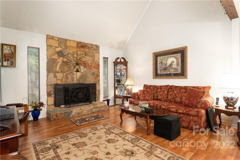 Property image 4 at 5012 Rolling Oak Lane, Charlotte, NC 28227