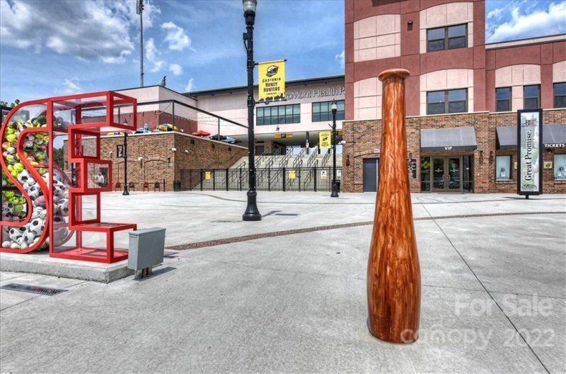 Property image 4 at 103 S Dalton Street, Gastonia, NC 28052