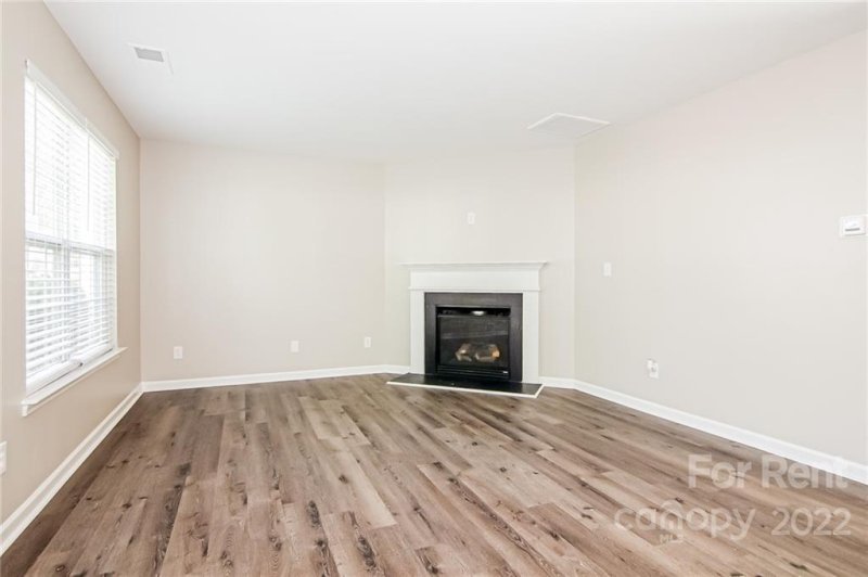 Property image 3 at 5008 Rockwood Road, Charlotte, NC 28216