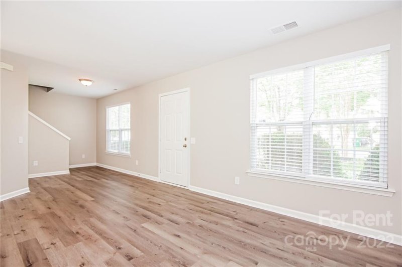 Property image 5 at 5008 Rockwood Road, Charlotte, NC 28216