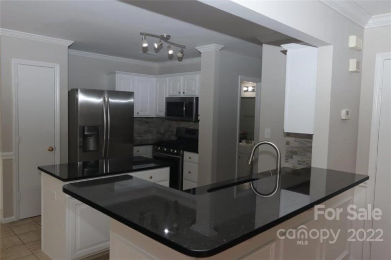 Property image 5 at 10436 Katie Creek Court, Charlotte, NC 28213