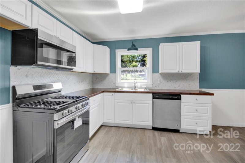 Property image 3 at 706 Belfast Drive, Gastonia, NC 28052