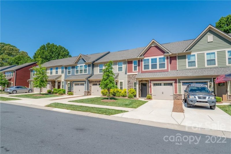 Property image 5 at 407 Park Meadows Drive, Matthews, NC 28104