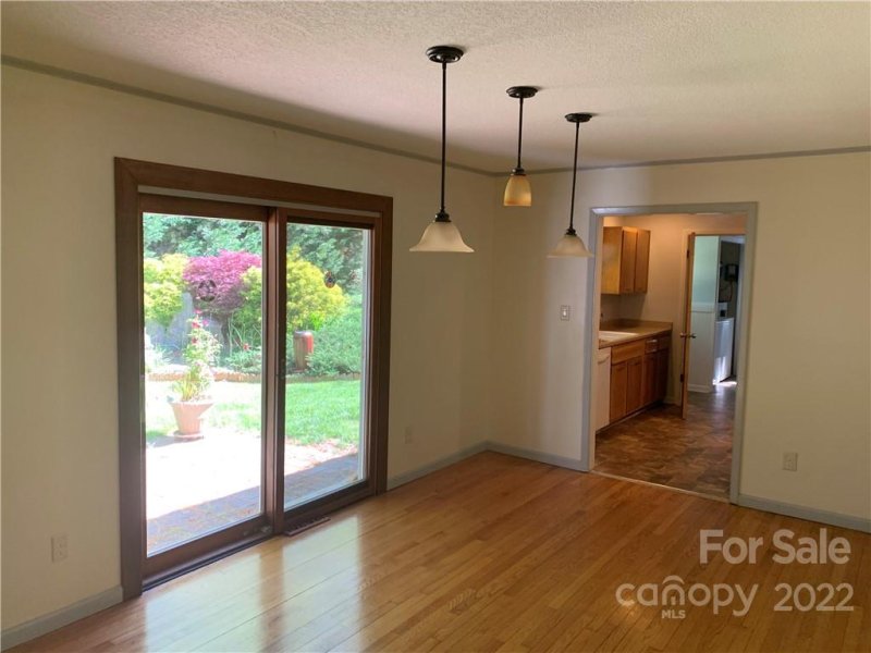 Property image 3 at 4 Sunset Lane, Swannanoa, NC 28778