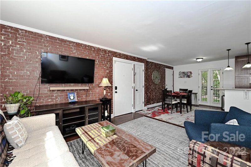 Property image 4 at 4919 Park Road, Charlotte, NC 28209