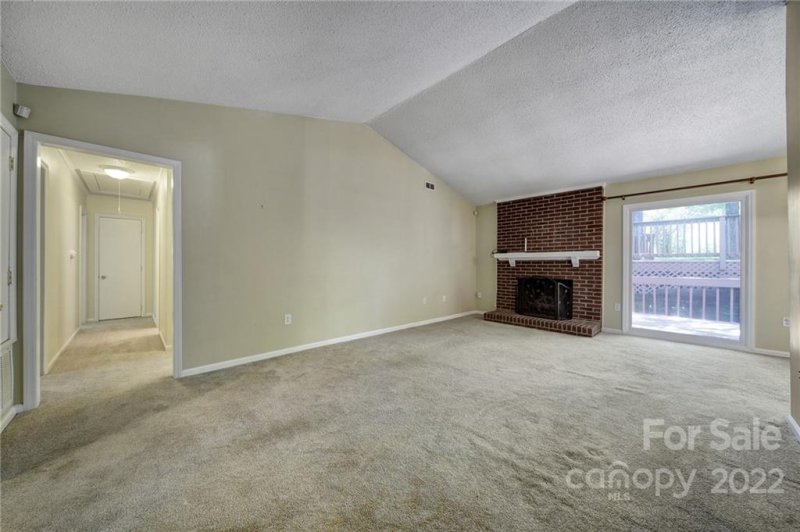 Property image 4 at 8725 Kirchenbaum Drive, Charlotte, NC 28210