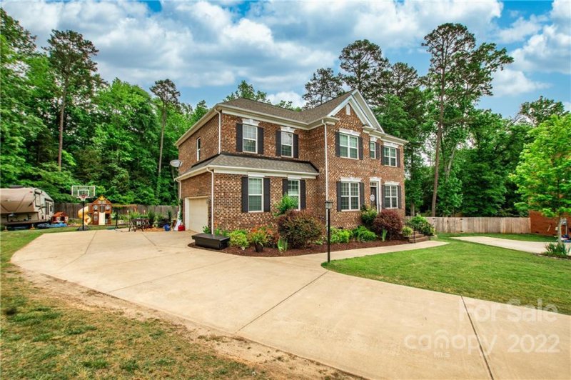 Property image 2 at 404 Longhorn Drive, Rock Hill, SC 29732