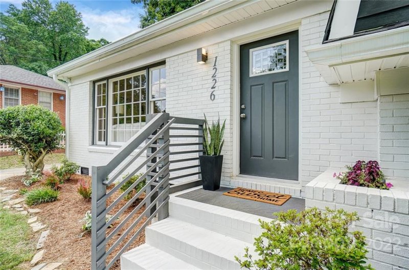 Property image 3 at 1226 Fox Run Drive, Charlotte, NC 28212