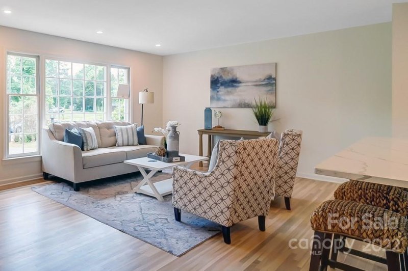 Property image 5 at 1226 Fox Run Drive, Charlotte, NC 28212