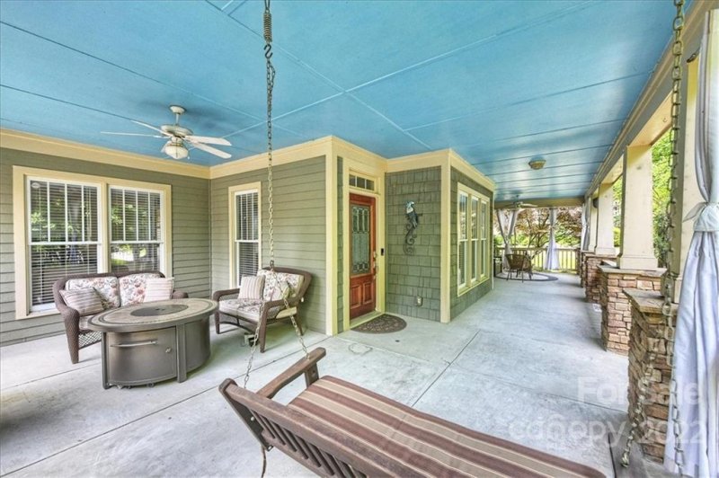 Property image 4 at 1871 Chestnut Hill Drive, Tega Cay, SC 29708