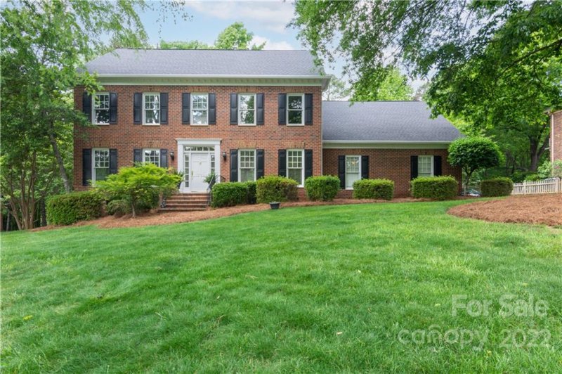 Property image 2 at 7217 St Clair Drive, Charlotte, NC 28270