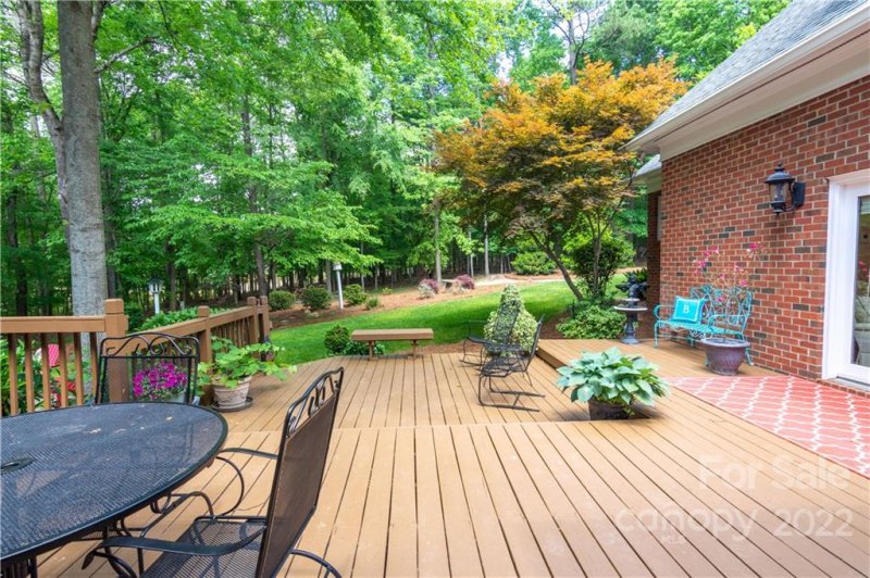 Property image 4 at 7217 St Clair Drive, Charlotte, NC 28270