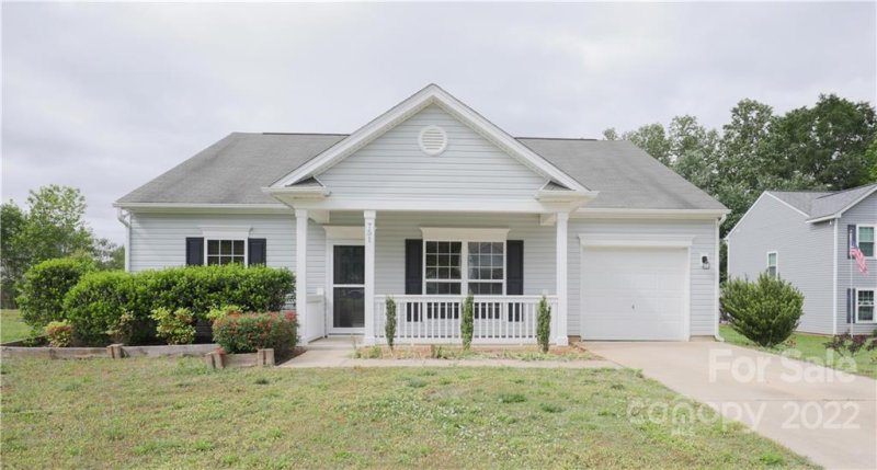 751 Victory Gallop Avenue