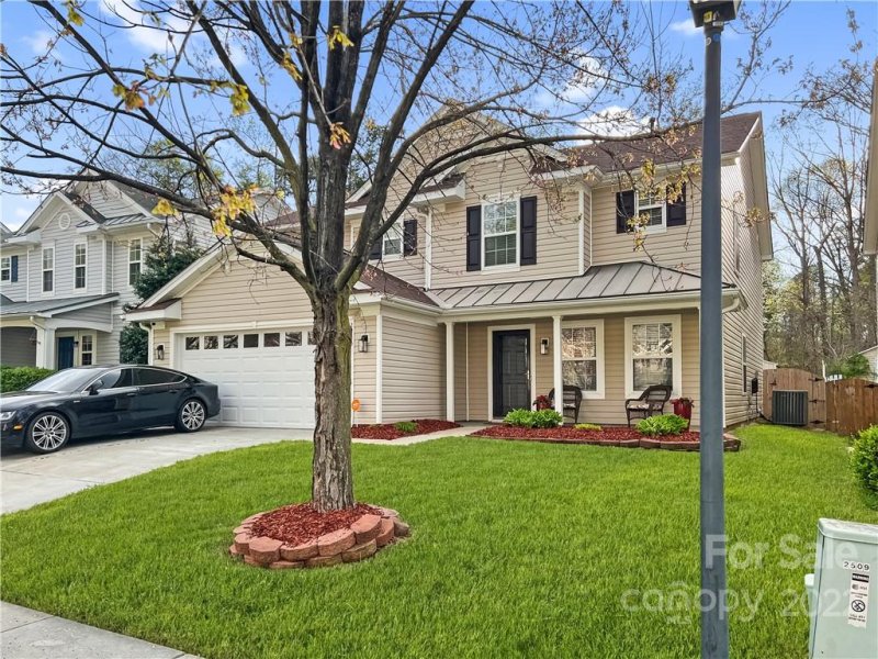 2505 Harwood Hills Lane