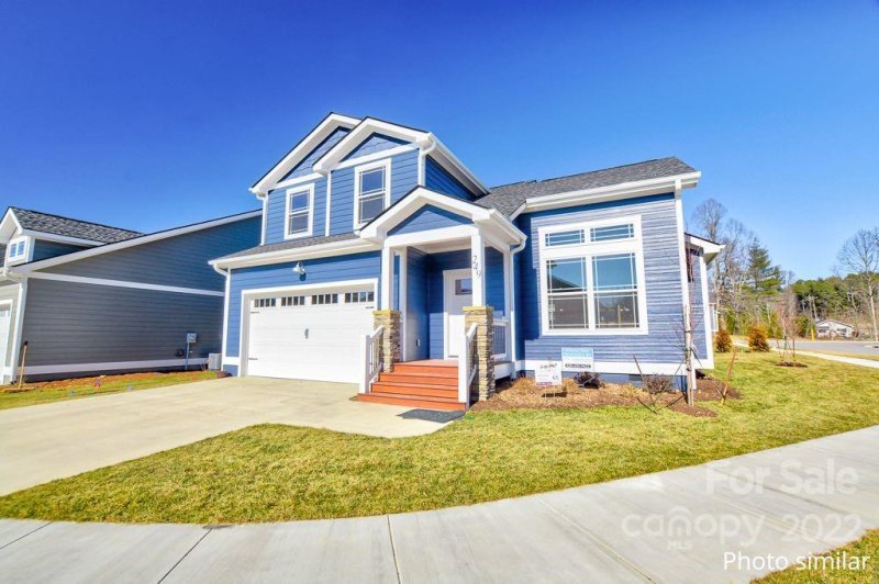 Property image 4 at 299 Windy Acres Knoll Drive, Hendersonville, NC 28792