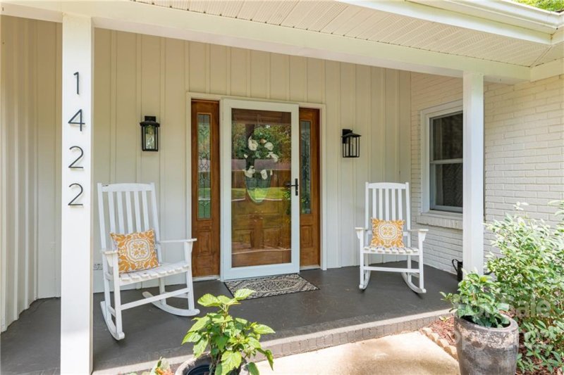 Property image 3 at 1422 Mcilroy Road, Charlotte, NC 28212