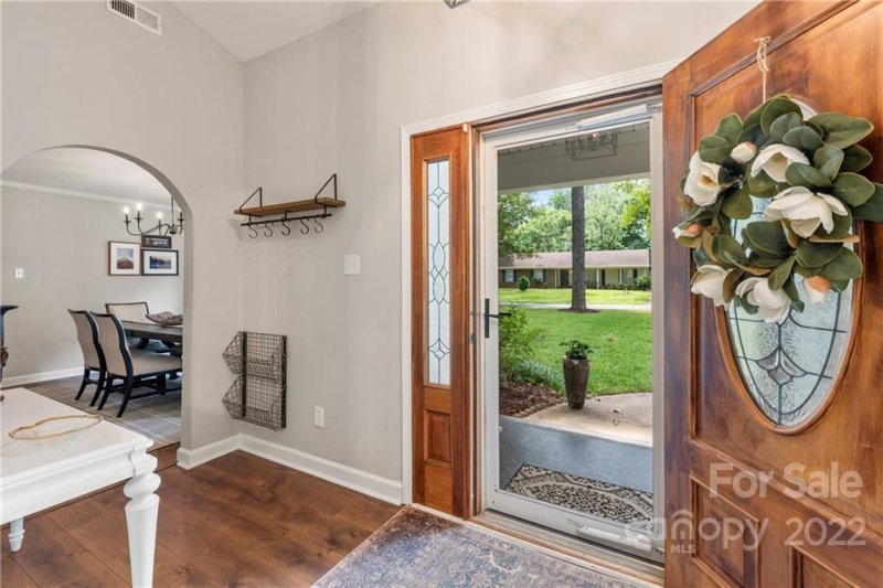 Property image 4 at 1422 Mcilroy Road, Charlotte, NC 28212