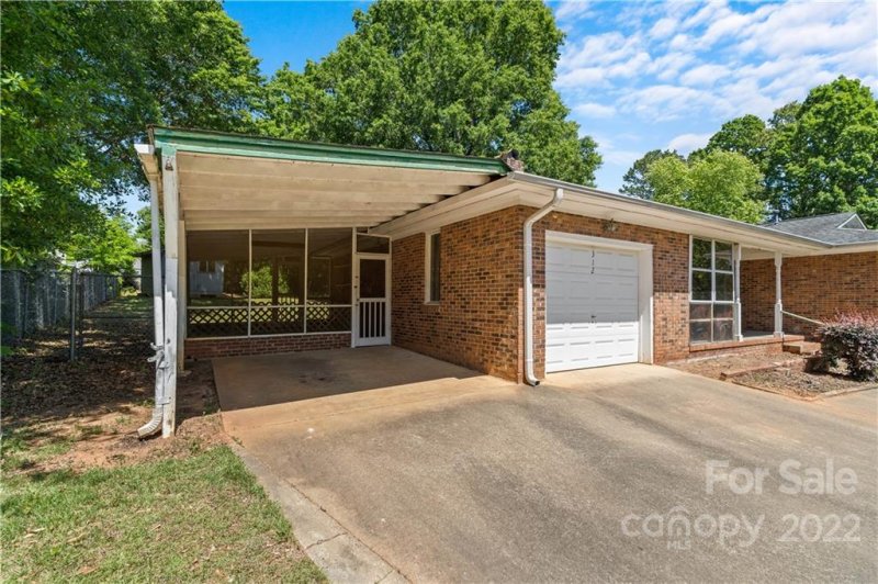 Property image 2 at 312 Brookside Drive, Fort Mill, SC 29715