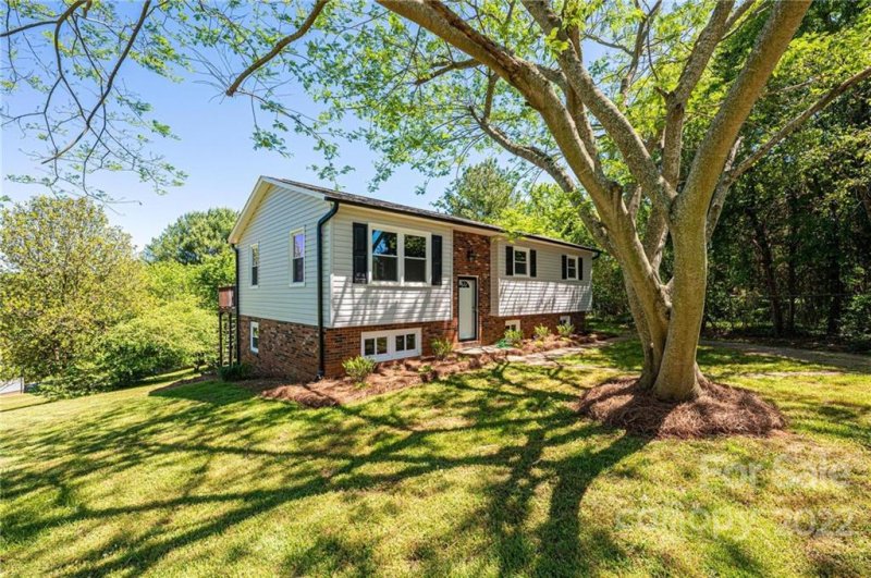 Property image 4 at 119 Kilborne Drive, Newton, NC 28658