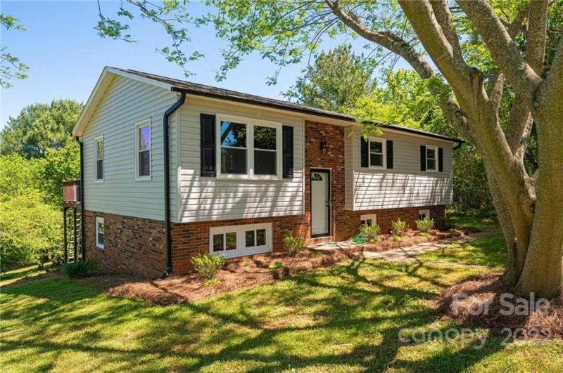 Property image 5 at 119 Kilborne Drive, Newton, NC 28658