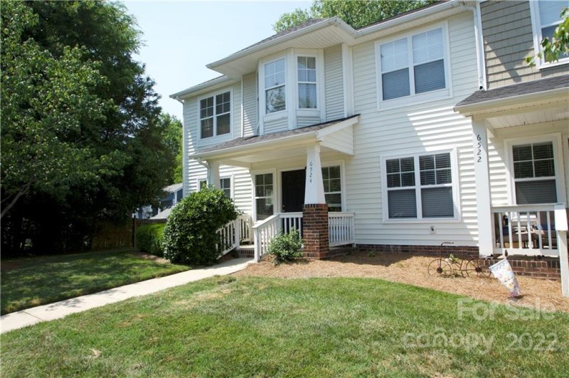 Property image 2 at 6524 Point Comfort Lane, Charlotte, NC 28226