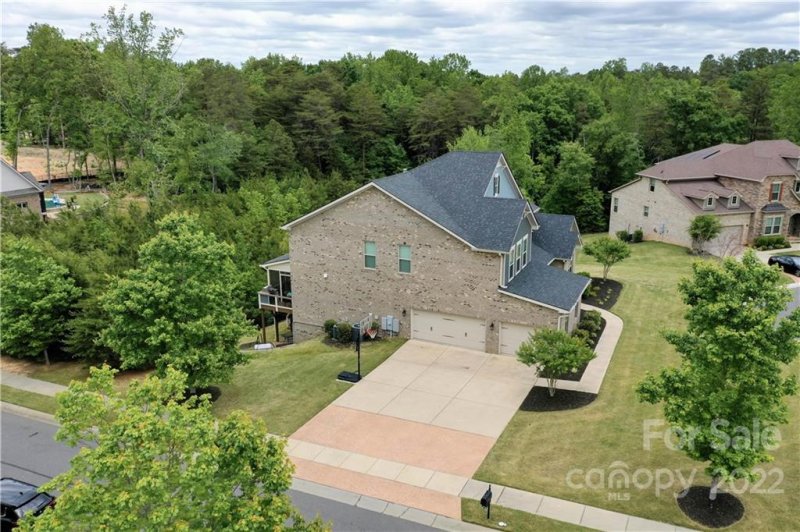 Property image 2 at 14105 Varsovie Court, Charlotte, NC 28278