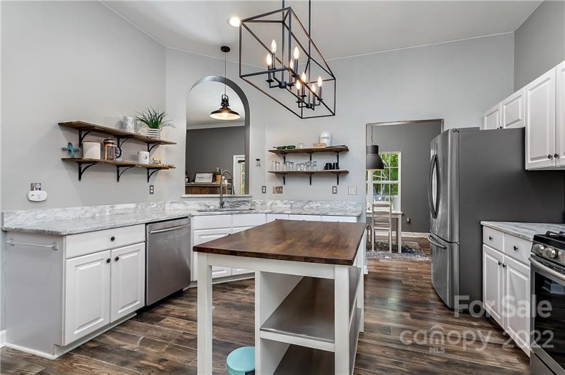 Property image 3 at 700 Jordans Pond Lane, Charlotte, NC 28214