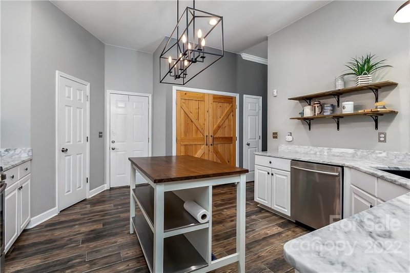 Property image 4 at 700 Jordans Pond Lane, Charlotte, NC 28214