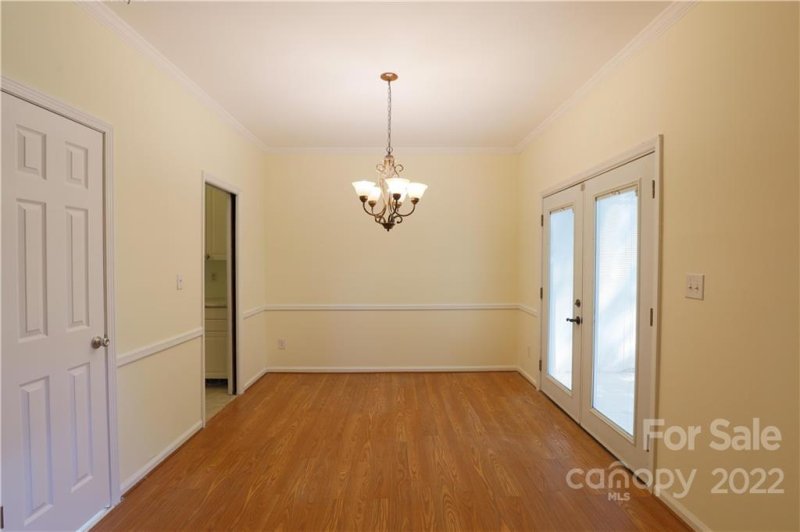 Property image 3 at 5917 Quail Hollow Road, Charlotte, NC 28210