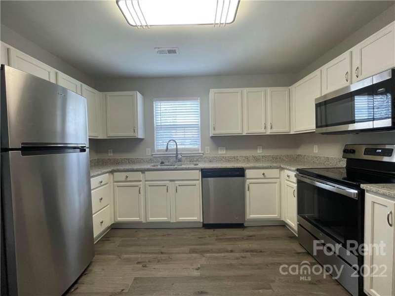 Property image 4 at 1418 Peach Park Lane, Charlotte, NC 28216