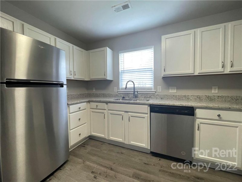 Property image 5 at 1418 Peach Park Lane, Charlotte, NC 28216