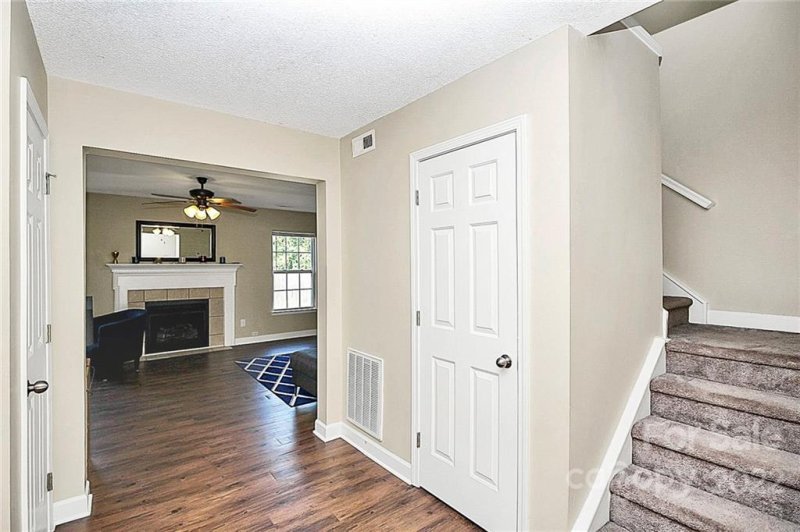 Property image 3 at 206 Kingville Drive, Charlotte, NC 28213