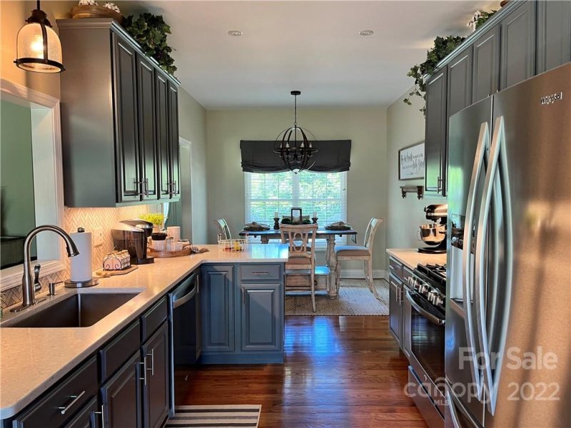 Property image 3 at 2467 Harvest Drive, Hickory, NC 28601