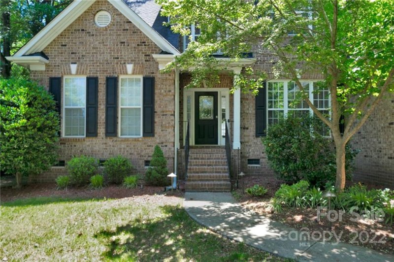 Property image 2 at 5418 Shoal Brook Court, Charlotte, NC 28277