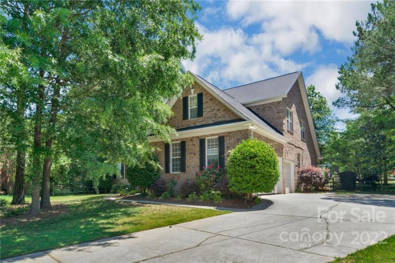 Property image 4 at 5418 Shoal Brook Court, Charlotte, NC 28277