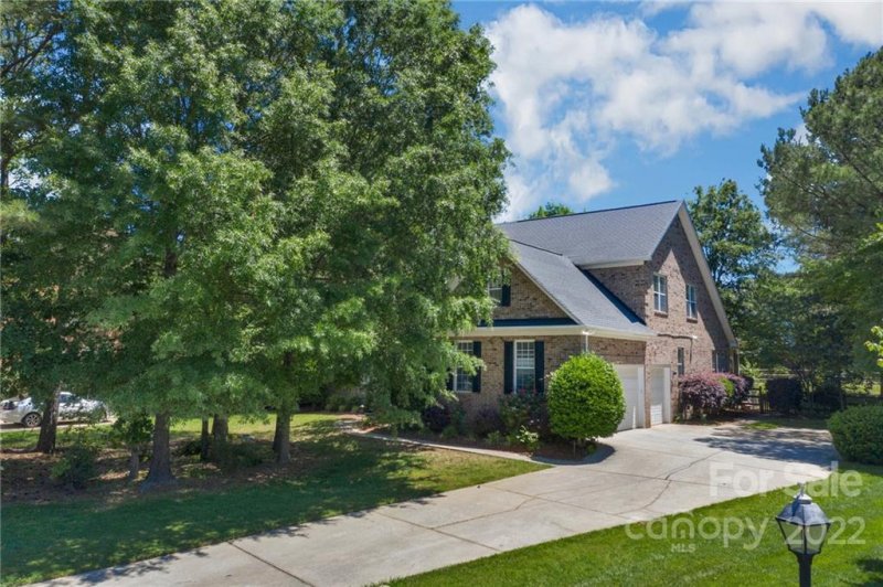 Property image 5 at 5418 Shoal Brook Court, Charlotte, NC 28277