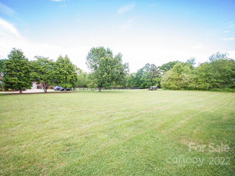 Property image 4 at 603 Sandycrest Drive, Cherryville, NC 28021
